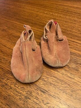 Zutano Suede Baby Walker Shoes in Tan Brown